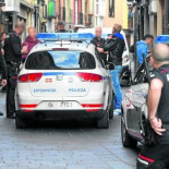 Todos los integrantes de la "Manada de Bilbao" tras finalizar la violación lanzaron 17 euros a la víctima