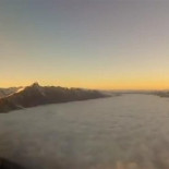 Un piloto de avión revela lo que los pasajeros no pueden ver en un vídeo