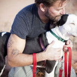 ¿Sabes por qué se cobra una tasa cuando adoptas un animal?