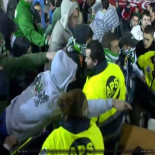 Aficionados del Racing saltan al palco y agreden al presidente