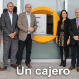 Fotos de políticos inaugurando cosas importantes