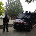 Artificieros desactivan un explosivo en Barcelona