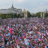 La Iglesia y la extrema derecha francesa unen sus fuerzas contra el matrimonio gay