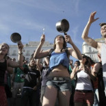 El Gobierno rescata a la banca; el 15-M a los ciudadanos. (#planderescateciudadano)