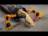 Ingeniero amante de las serpientes construye un robot para devolverle las patas al reptil