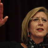 Rosa Díez se ofrece a volver al PSOE “si esto va a arreglar las cosas”