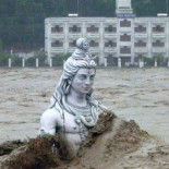 La devastación ignorada: No todo es Harvey, en Asia hay miles de muertos y desaparecidos