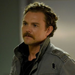 Clane Crawford ha sido despedido de 'Arma Letal' y no aparecerá en la tercera temporada