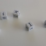 No, los experimentos aleatorios independientes no tienen memoria