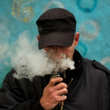 Sanidad insiste en que los cigarrillos electrónicos, con y sin nicotina, son nocivos para la salud