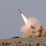 Israel derriba un caza sirio