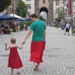 Con falda y de hombre a hombre