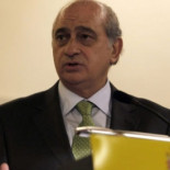 Tráfico estudia bajar la velocidad en carretera y subirla en autovía