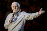 Fallece Kenny Rogers, mito de la música country