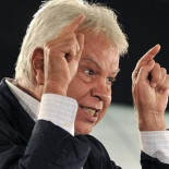 Felipe González acusa a Podemos de apoyar al socialismo y a los obreros