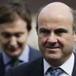 De Guindos aboga por cambiar el modelo económico 'del ladrillo al conocimiento'