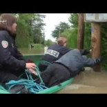 El ridículo vídeo de la policía francesa durante las inundaciones [Youtube]