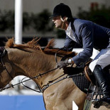 El constructor Santamaría también regaló a Bono caballos para su hípica