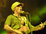 Manu Chao boicoteándose a sí mismo