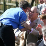 Edward Snowden se burla de David Cameron por defender 'la privacidad' en la cuestión de los Papeles de Panamá (ENG)