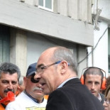 El PP vota el mismo día a favor y en contra de revertir las quitas de las preferentes