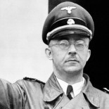 Encuentran en Praga miles de libros de ocultismo que pertenecieron a Himmler