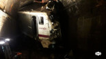 Espectacular accidente ferroviario: herido un maquinista de un tren al chocar contra una roca