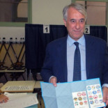 Varapalo político a Berlusconi