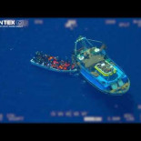 Frontex detecta a la embarcación nodriza contrabandeando personas. (ING)