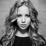 Hacker que filtró las fotografías de Jennifer Lawrence amenaza con publicar más al ser perseguido por el FBI