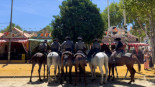 Mueren varios caballos en el incendio de una carpa próxima al recinto de la Feria de Sevilla