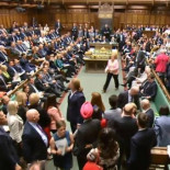 El Parlamento británico rechaza permanecer en el Espacio Económico Europeo tras el 'Brexit'