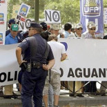 Policías piden un «trato diferente» frente a los recortes