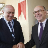 Fernández Díaz desconcertó a su homólogo francés con la estampa de una santa