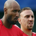 Francia sanciona con 18 partidos a Anelka por amotinarse en Sudáfrica