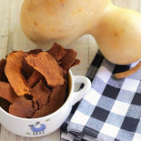 Cortezas de árbol crujientes para picotear. Receta de Halloween