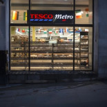 Cemento contra los pinchos antindigentes de Londres