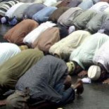 Indonesia planea denunciar a un clérigo recién casado con una niña de 12 años