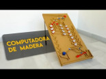 Construyo una computadora de canicas y madera. Así funciona