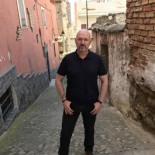 La Policía expedienta al agente Esteban Navarro, finalista del Nadal, por escribir novelas negras