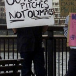 Se permite a la policía (UK) entrar a las casas y tirar los posters anti olimpíadas