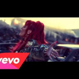 Helly Luv, la estrella kurda del pop que ataca al Estado Islámico con su música