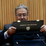 La Rey Juan Carlos admite que Educación no avaló el grado para los policías VIP