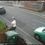 [ENG] Encuentran a la mujer que arrojó un gato a la basura