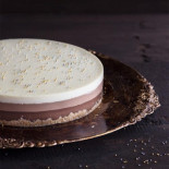 Tarta de tres chocolates