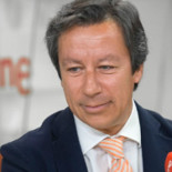 Floriano acusa a Pablo Iglesias de hacer “falsas promesas” para ganar “un puñado de votos”