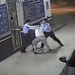 Se ofreció a llevar a un ladrón en su moto y lo dejó en la Comisaría