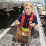 Bolsa biodegradable aún sirve para llevar la compra después de 3 años en el mar [EN]