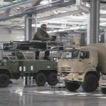 Kalashnikov presenta su moto voladora