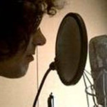 Enrique Bunbury carga contra la Ley Sinde y asegura que la copia física será un “fetiche”